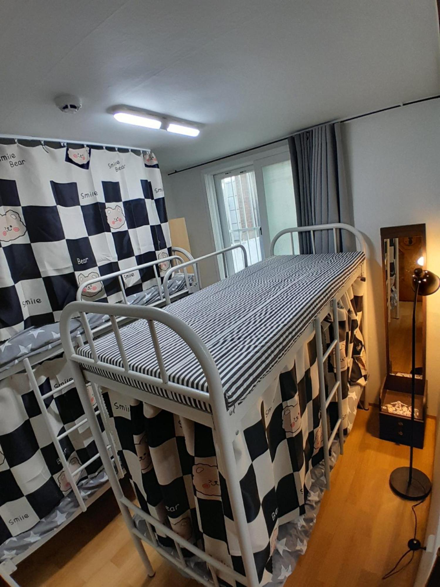 Disco Pangpang Guesthouse Inczhon Pokój zdjęcie