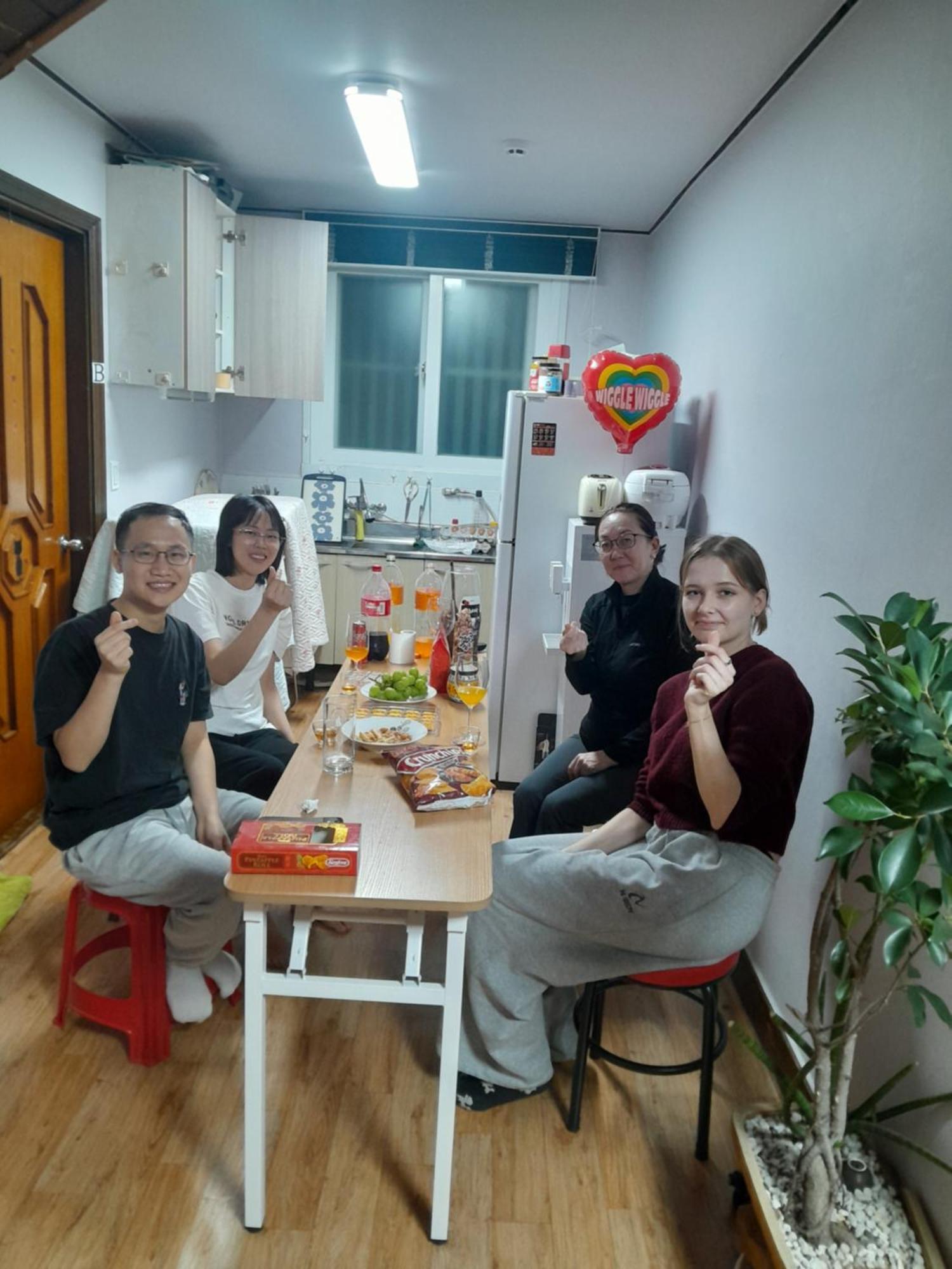 Disco Pangpang Guesthouse Inczhon Pokój zdjęcie